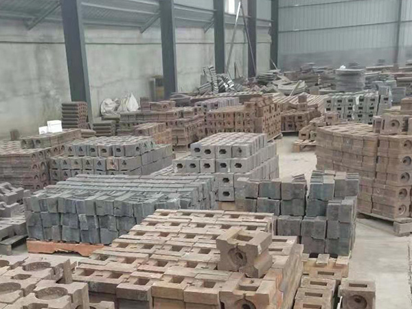 天闊鑄造倉(cāng)庫(kù)車間